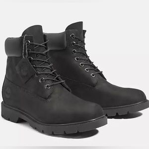 Men's size 9.5 Timberland classic 6in waterproof boot in black nubuck